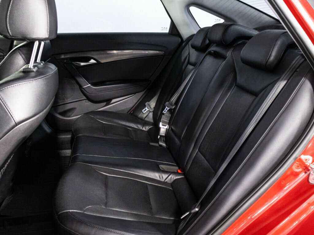 Купить Hyundai i40 с пробегом. Фото: #9