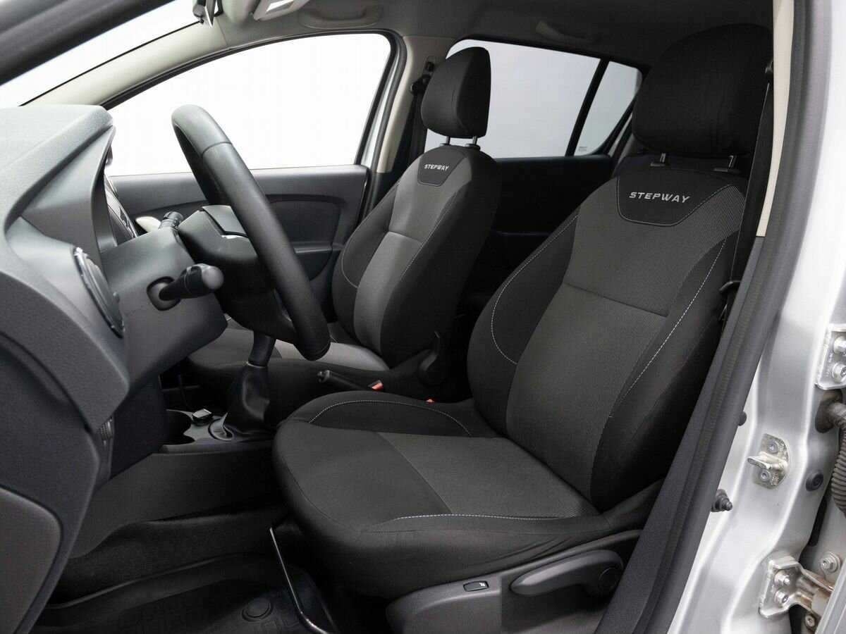 Купить Renault Sandero с пробегом. Фото: #7