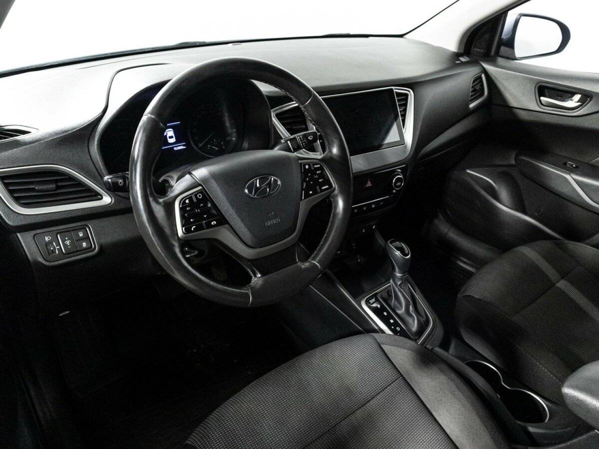 Купить Hyundai Solaris с пробегом. Фото: #10