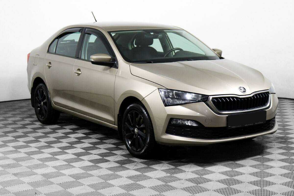 Купить Skoda Rapid с пробегом. Фото: #2