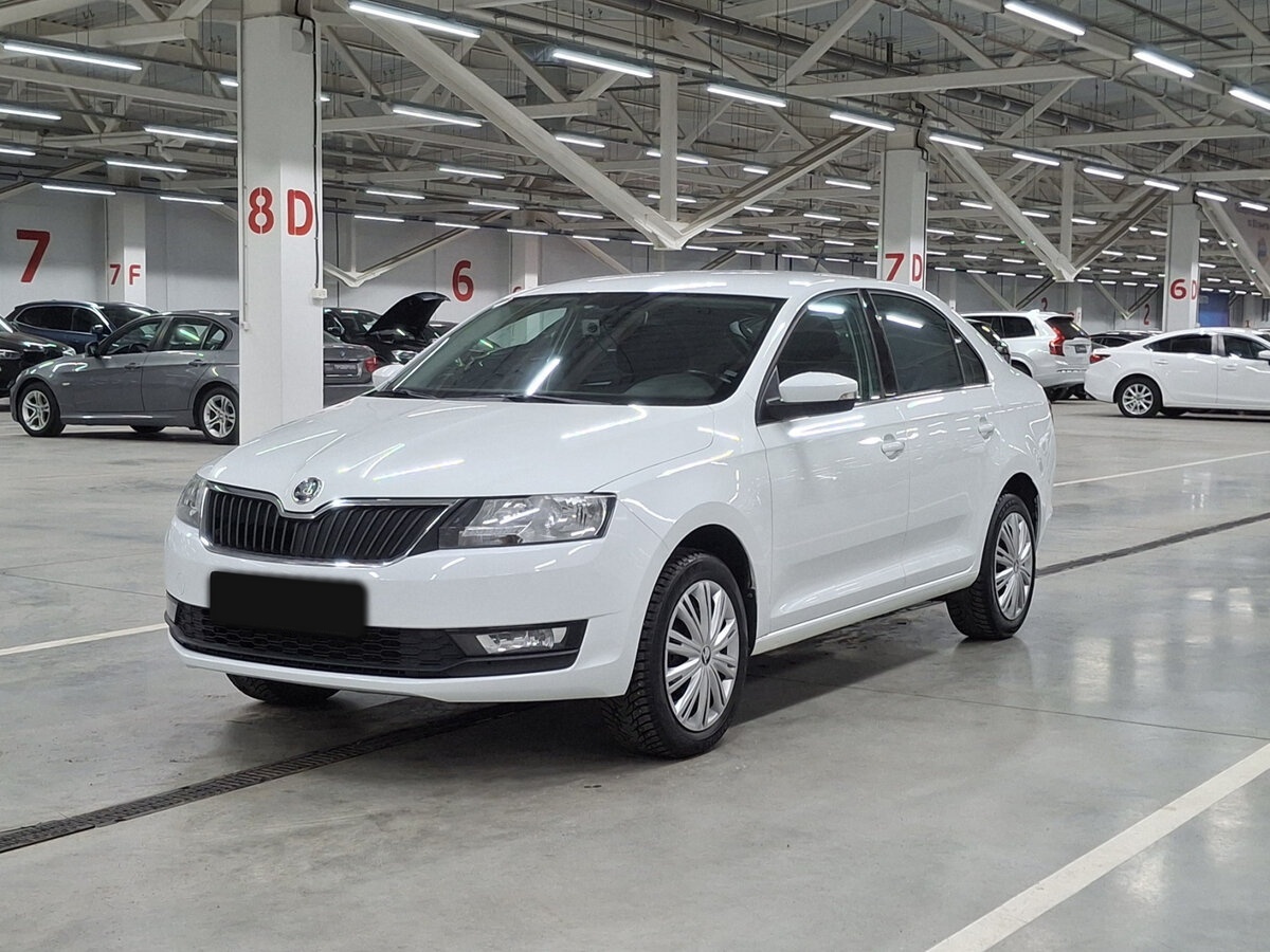 Купить Skoda Rapid с пробегом. Посмотреть фото