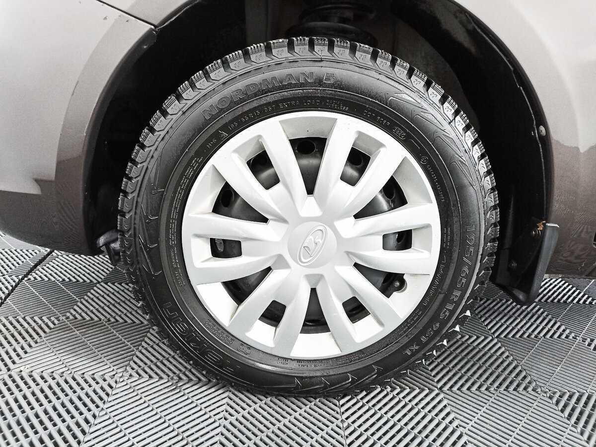 Купить Lada (ВАЗ) Vesta с пробегом. Фото: #17