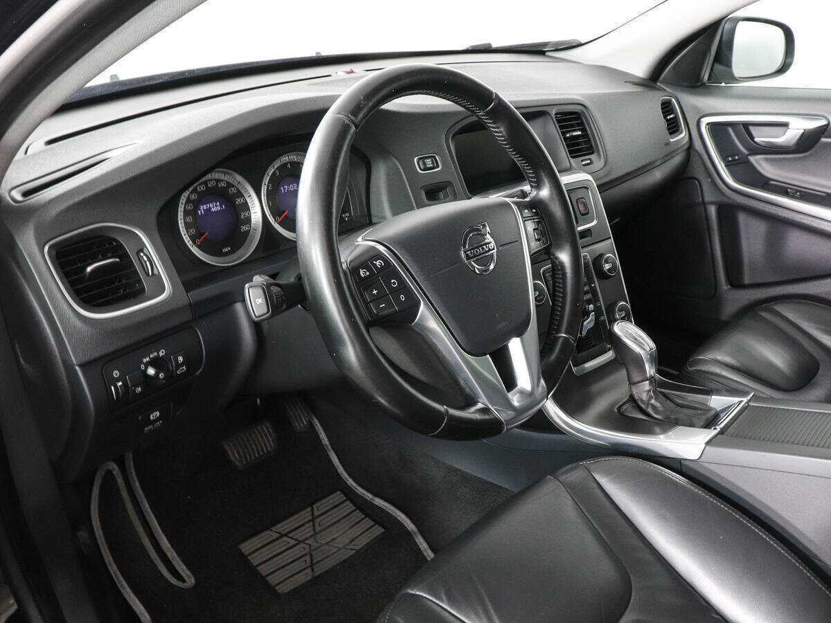 Купить Volvo S60 с пробегом. Фото: #8