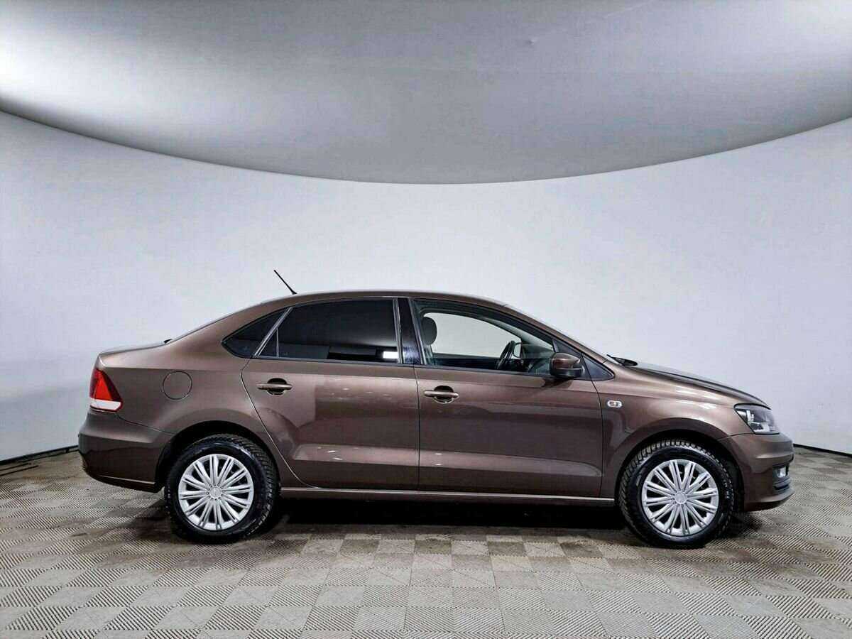 Купить Volkswagen Polo с пробегом. Фото: #3