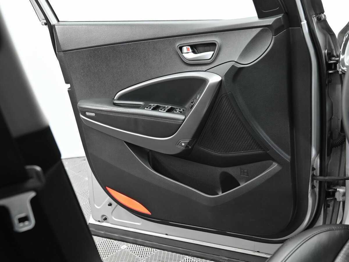 Купить Hyundai Santa Fe с пробегом. Фото: #5