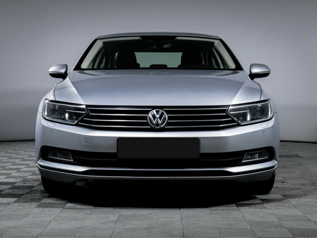 Купить Volkswagen Passat с пробегом. Фото: #1