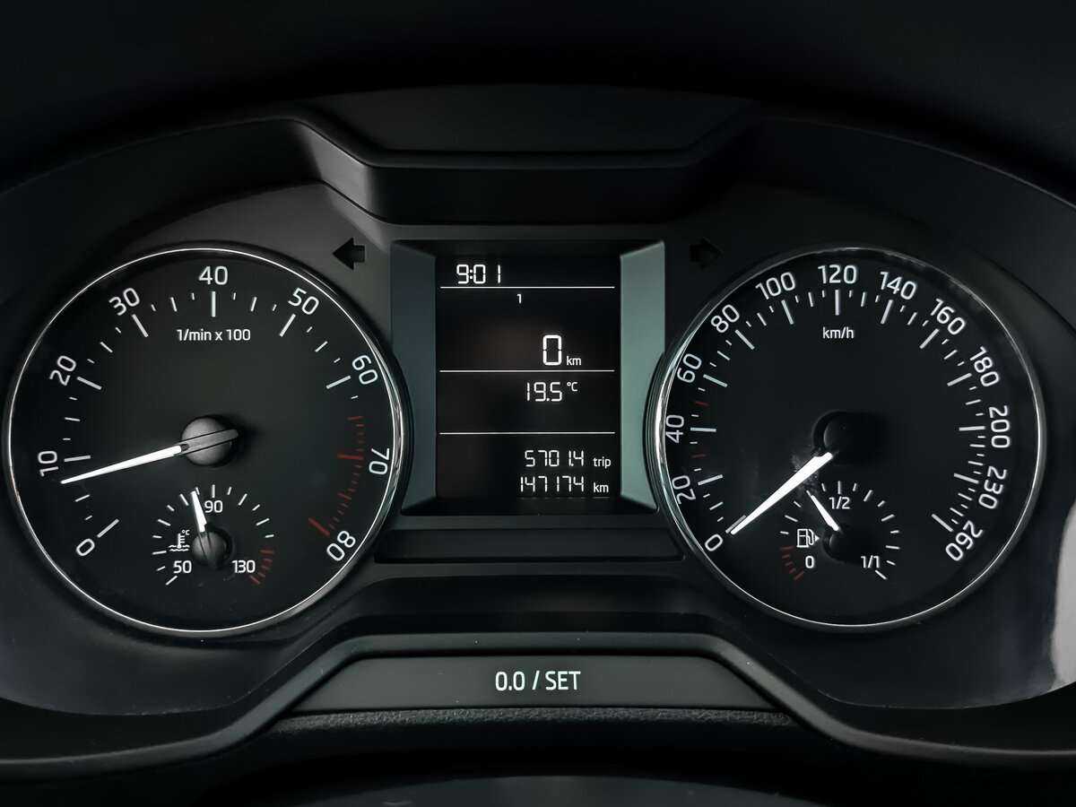 Купить Skoda Octavia с пробегом. Фото: #11