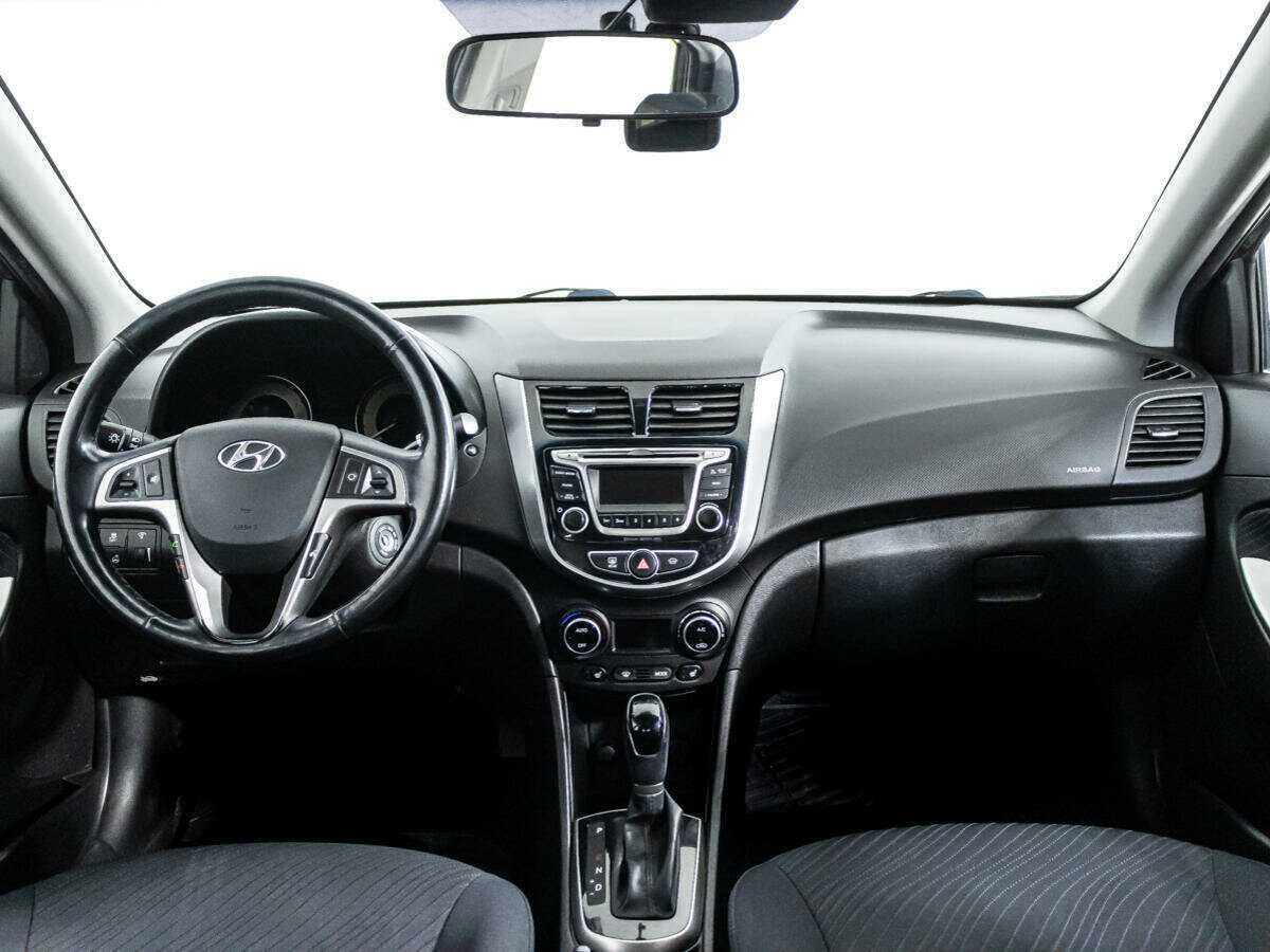 Купить Hyundai Solaris с пробегом. Фото: #12