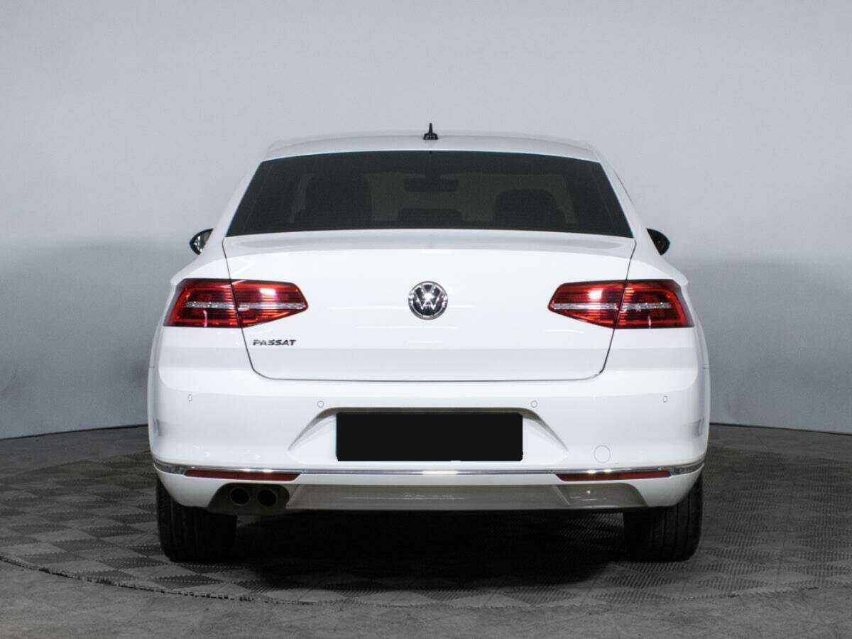 Купить Volkswagen Passat с пробегом. Фото: #4