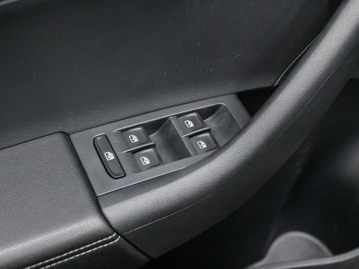 Купить Skoda Rapid с пробегом. Фото: #15