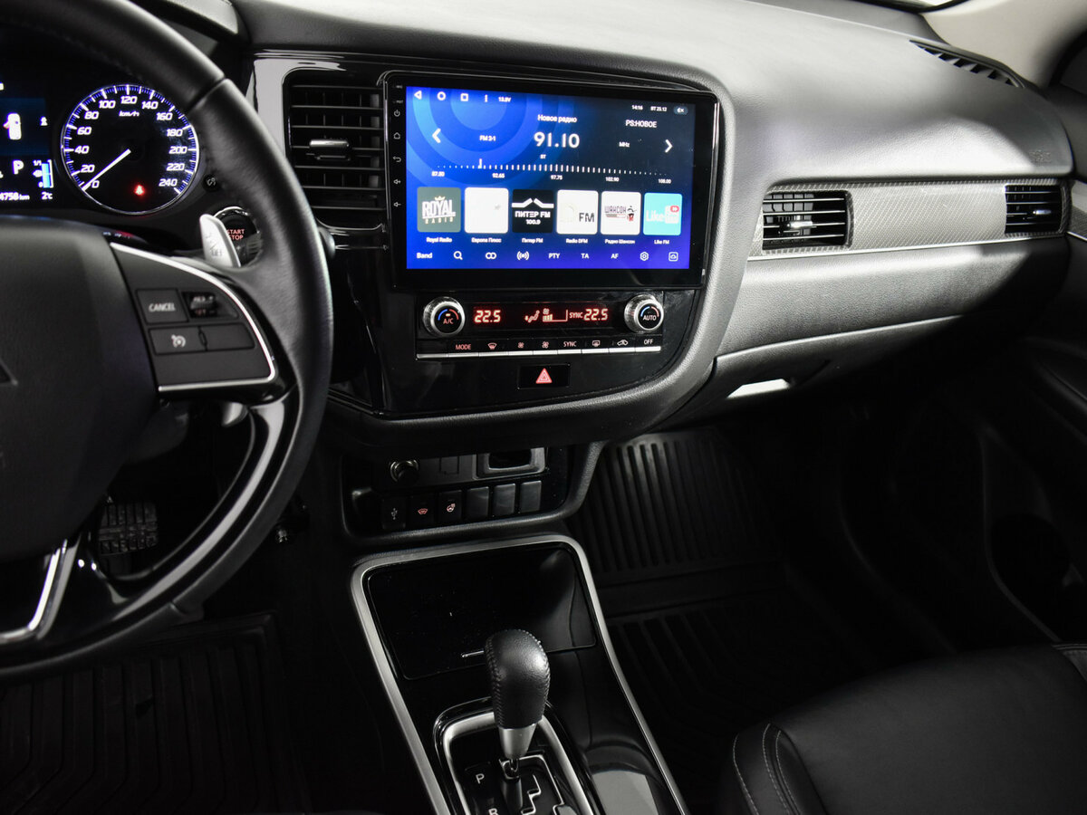 Купить Mitsubishi Outlander с пробегом. Фото: #14
