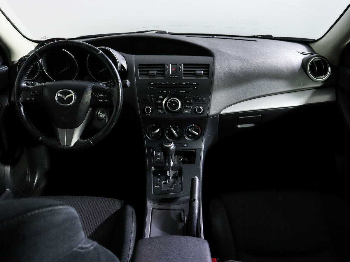 Купить Mazda 3 с пробегом. Фото: #9