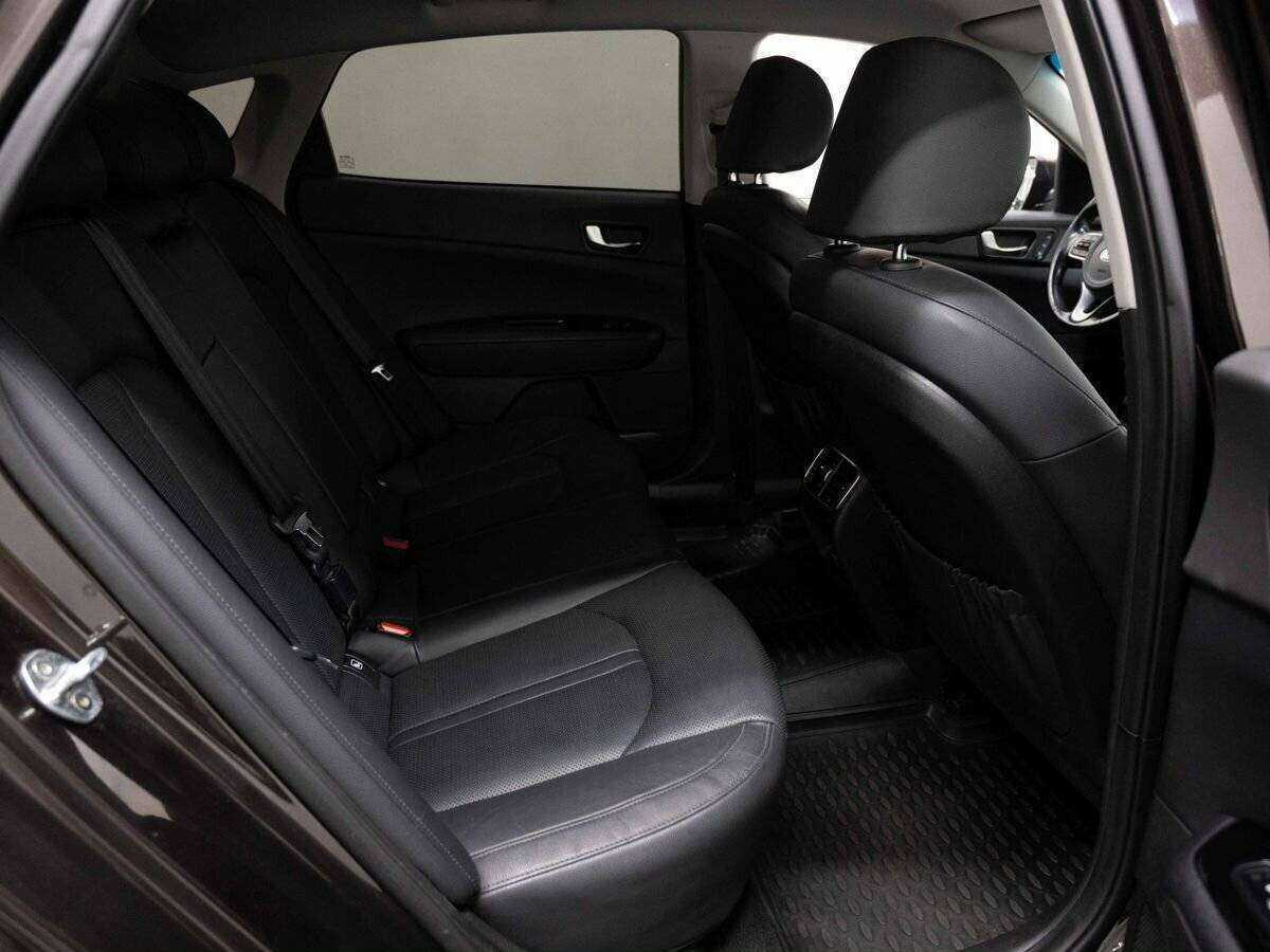 Купить Kia Optima с пробегом. Фото: #9