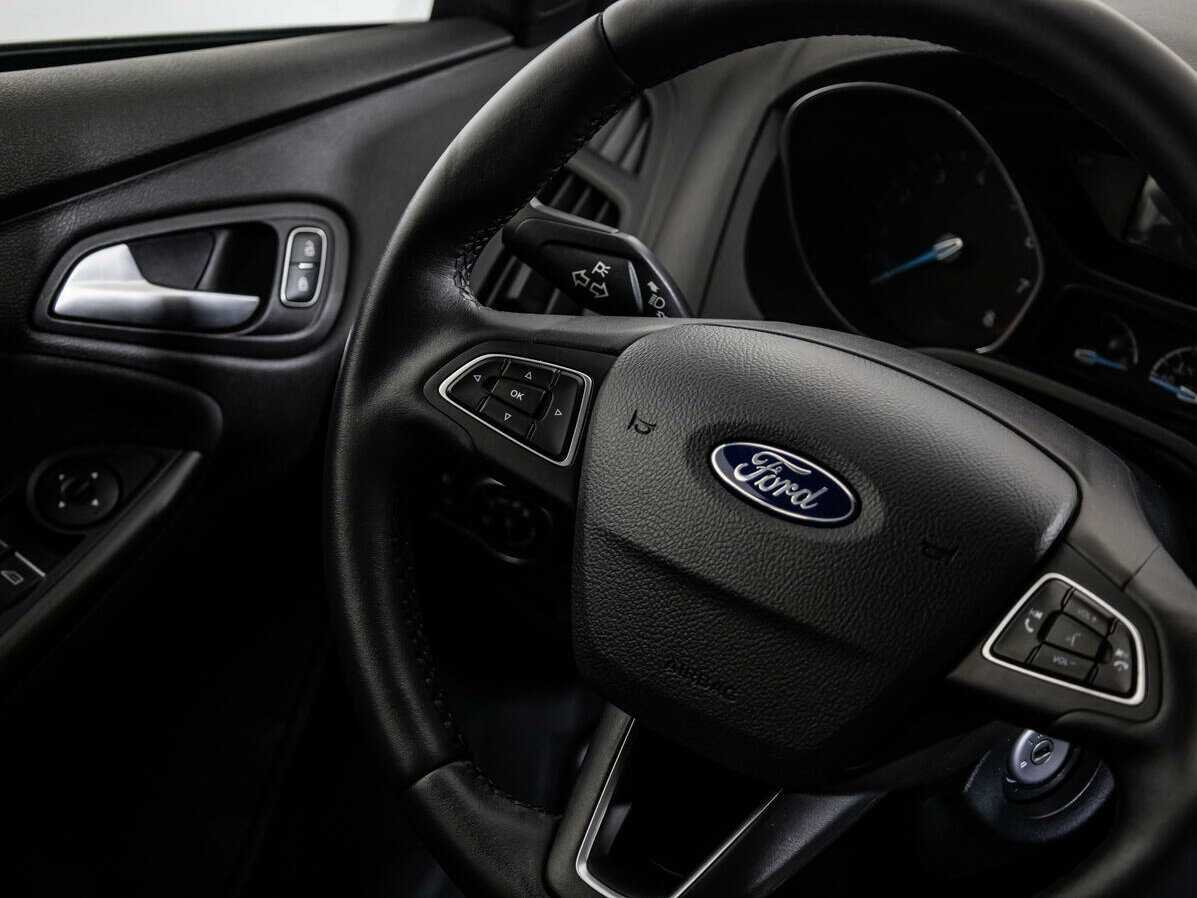 Купить Ford Focus с пробегом. Фото: #14