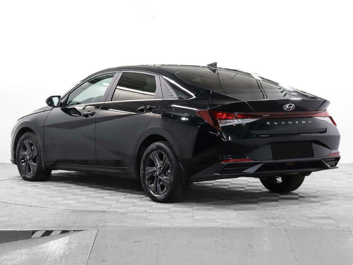 Купить Hyundai Elantra с пробегом. Фото: #6