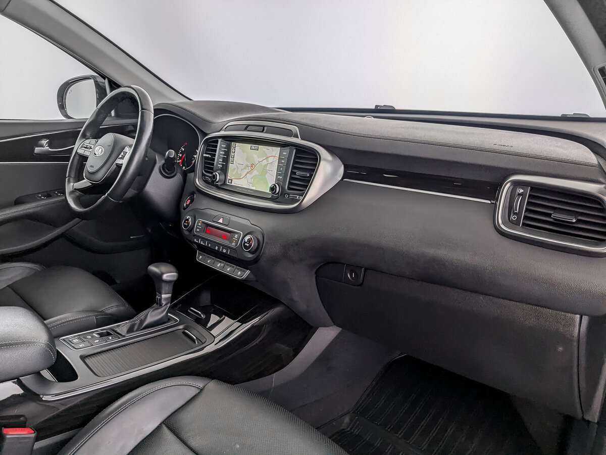 Купить Kia Sorento с пробегом. Фото: #8