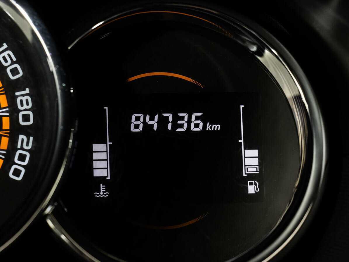 Купить Lada (ВАЗ) Largus с пробегом. Фото: #10