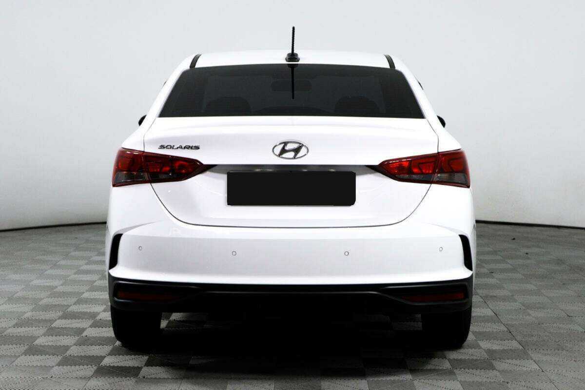 Купить Hyundai Solaris с пробегом. Фото: #3