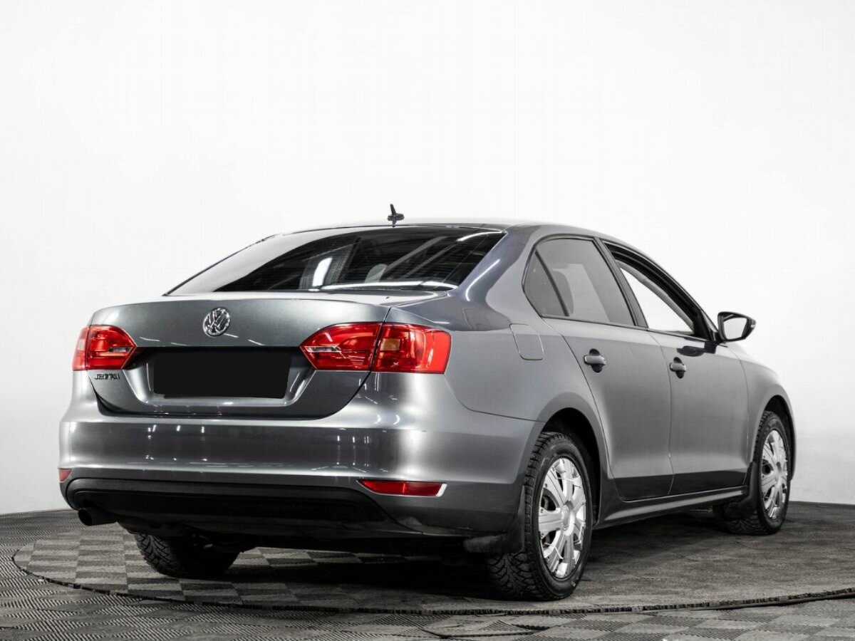 Купить Volkswagen Jetta с пробегом. Фото: #3
