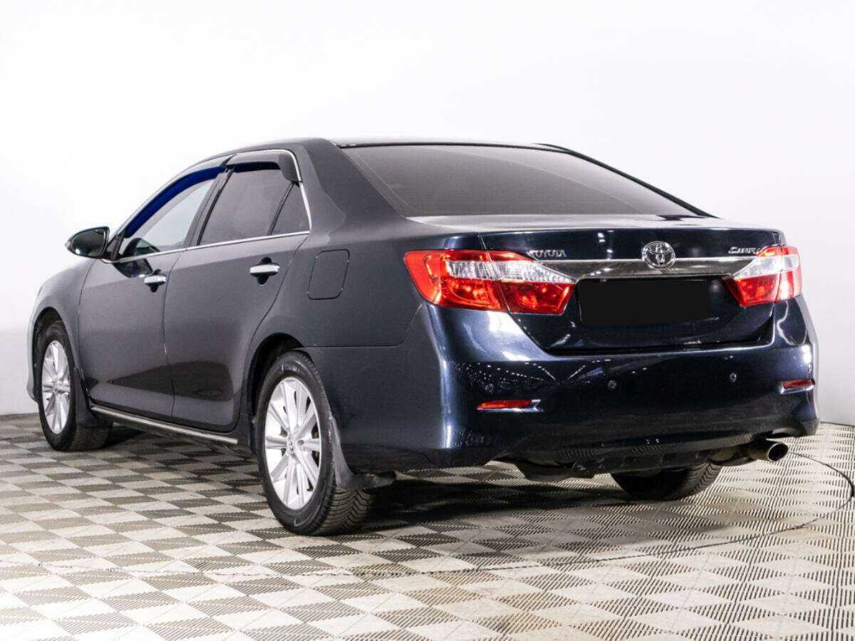 Купить Toyota Camry с пробегом. Фото: #6