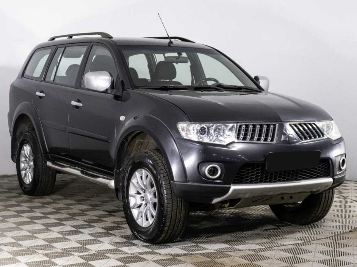 Купить Mitsubishi Pajero Sport с пробегом. Фото: #2