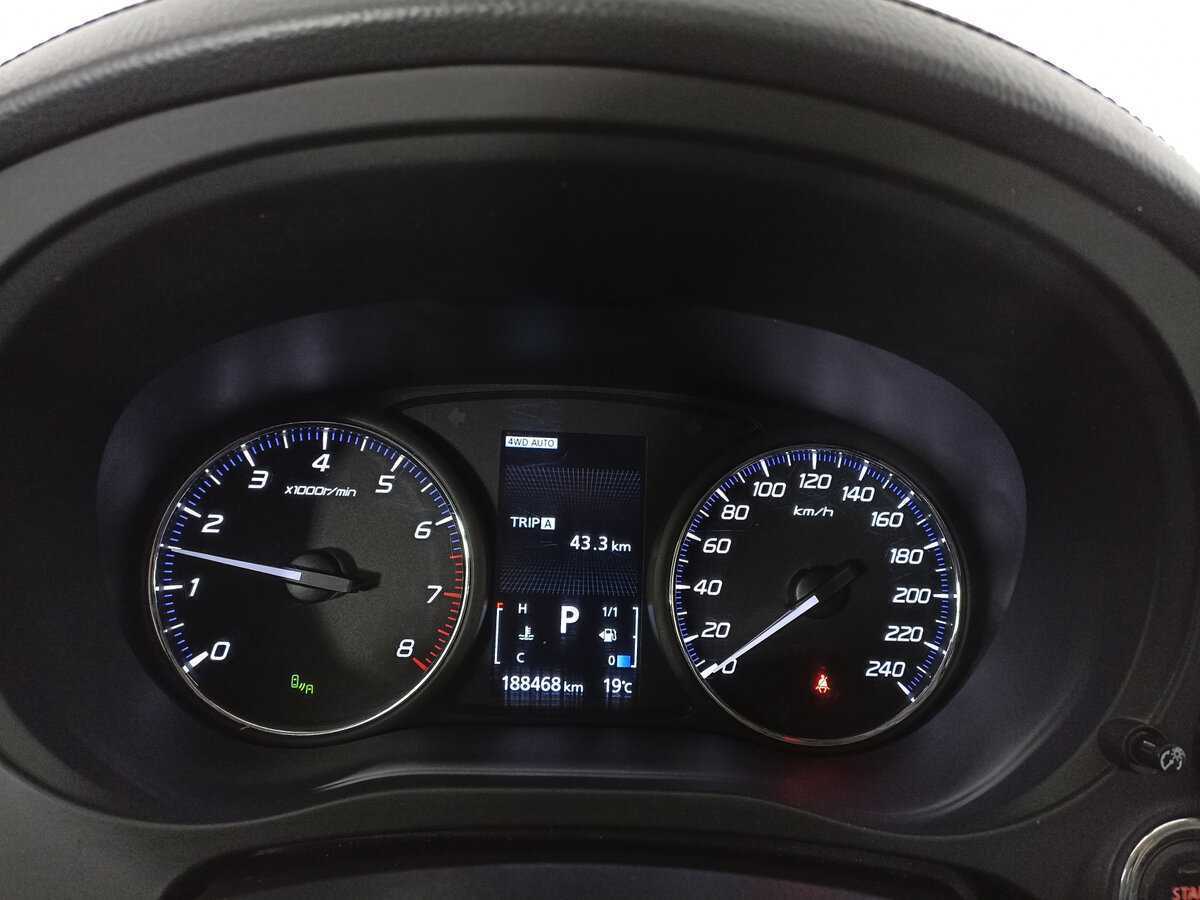 Купить Mitsubishi Outlander с пробегом. Фото: #10