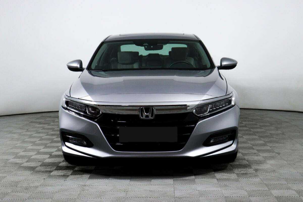 Купить Honda Accord с пробегом. Фото: #1