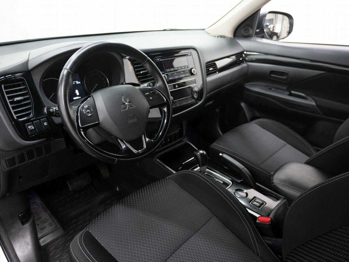 Купить Mitsubishi Outlander с пробегом. Фото: #6