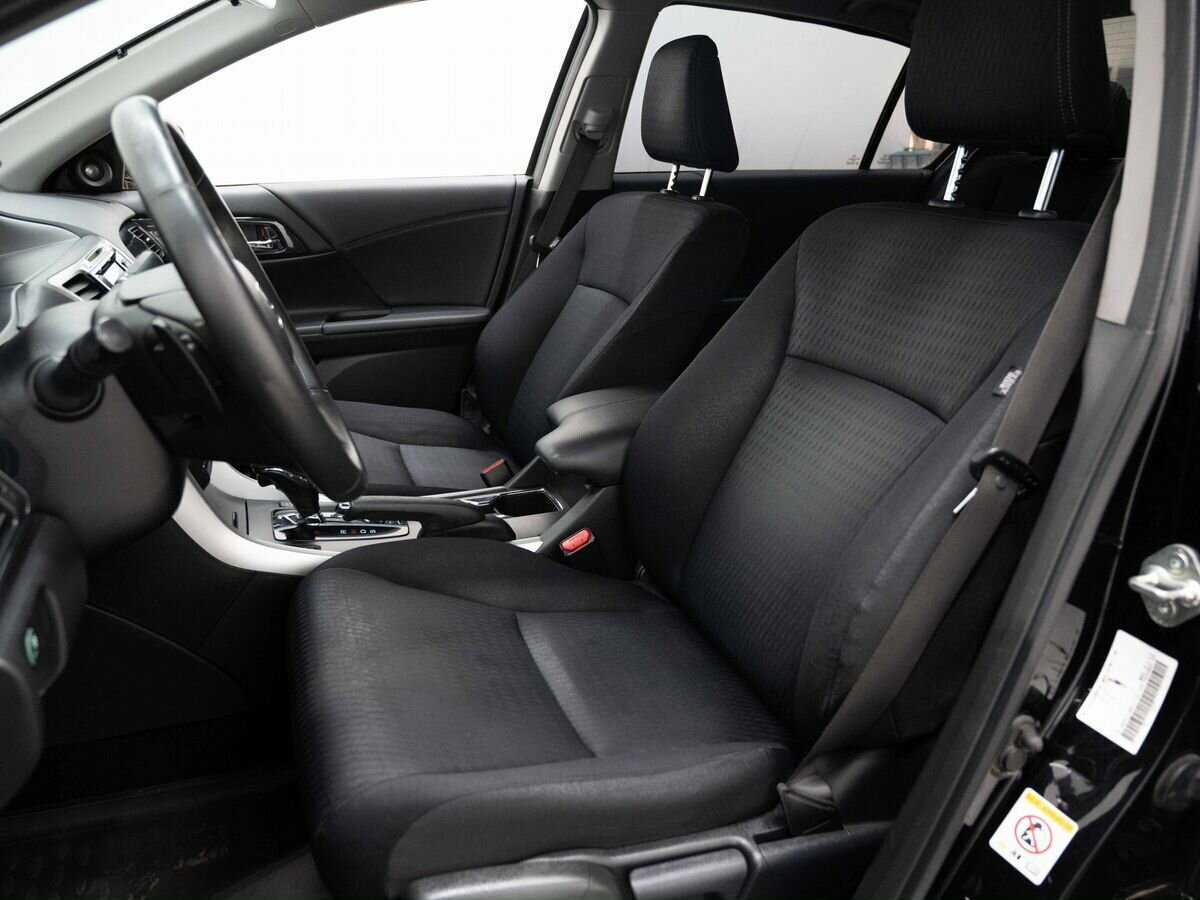 Купить Honda Accord с пробегом. Фото: #7