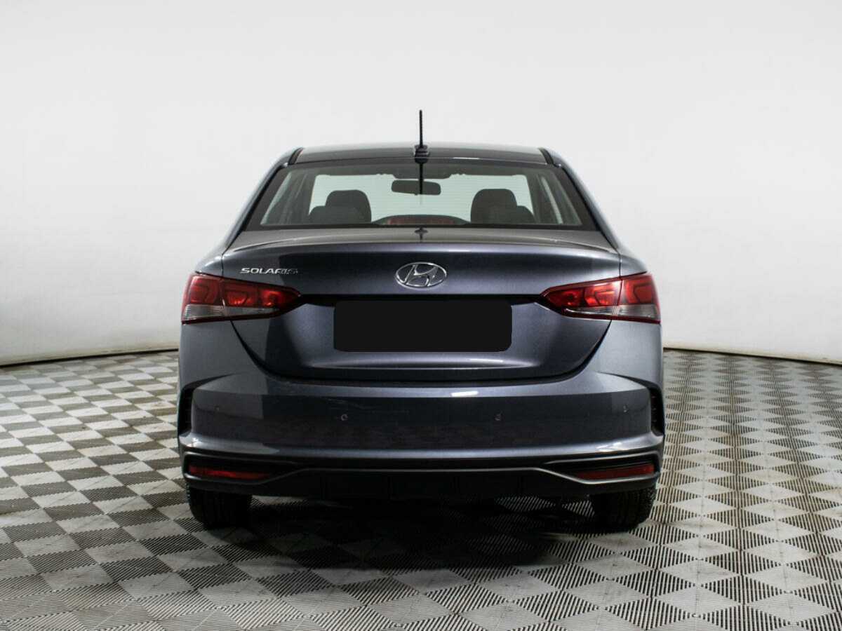 Купить Hyundai Solaris с пробегом. Фото: #4
