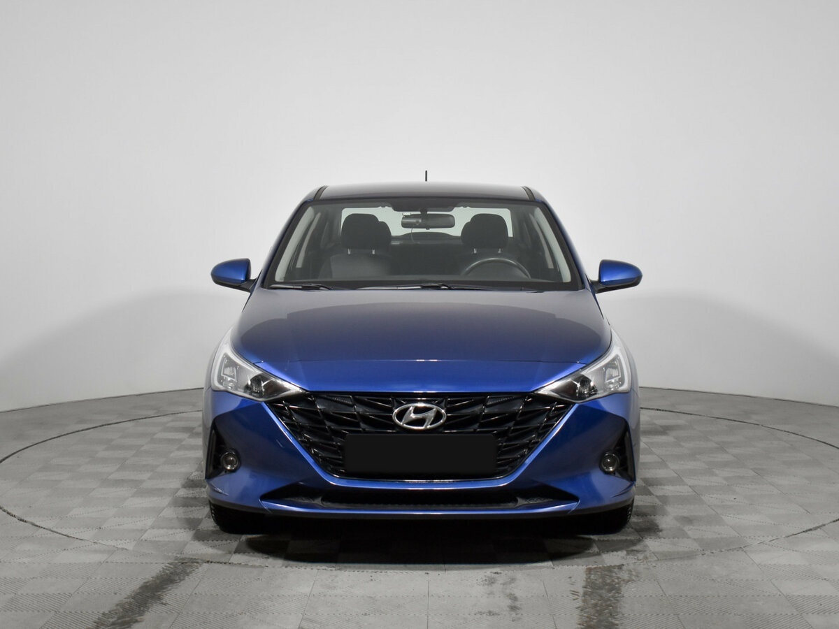Купить Hyundai Solaris с пробегом. Фото: #1