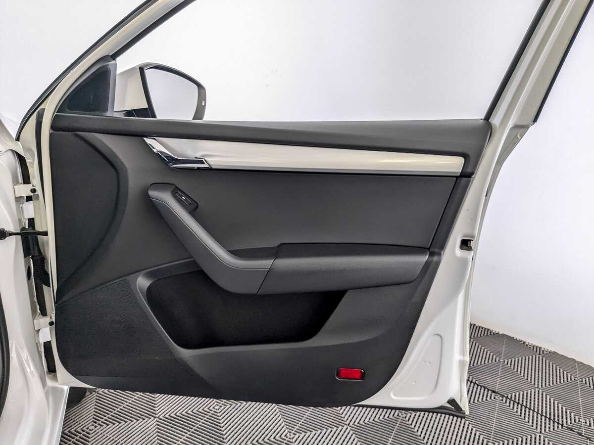 Купить Skoda Octavia с пробегом. Фото: #23