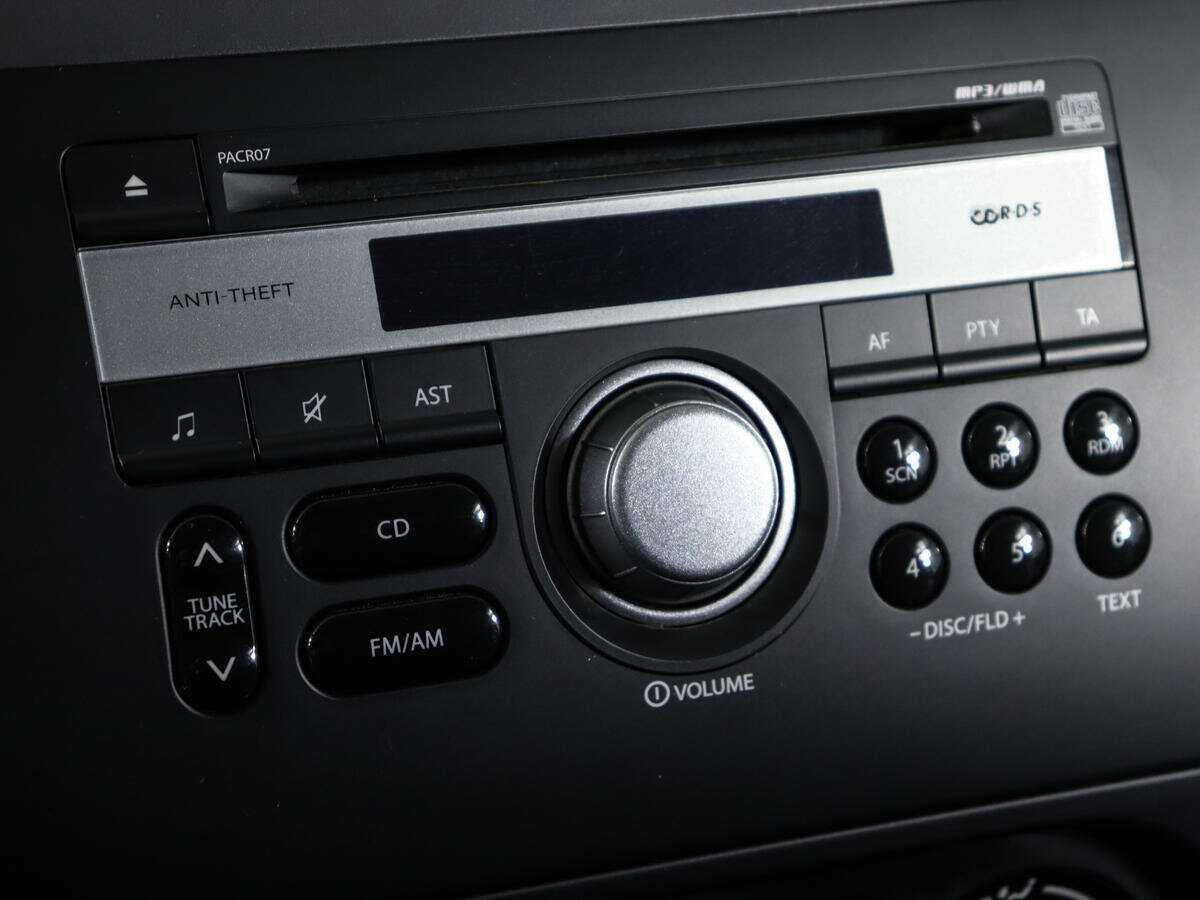 Купить Suzuki SX4 с пробегом. Фото: #17