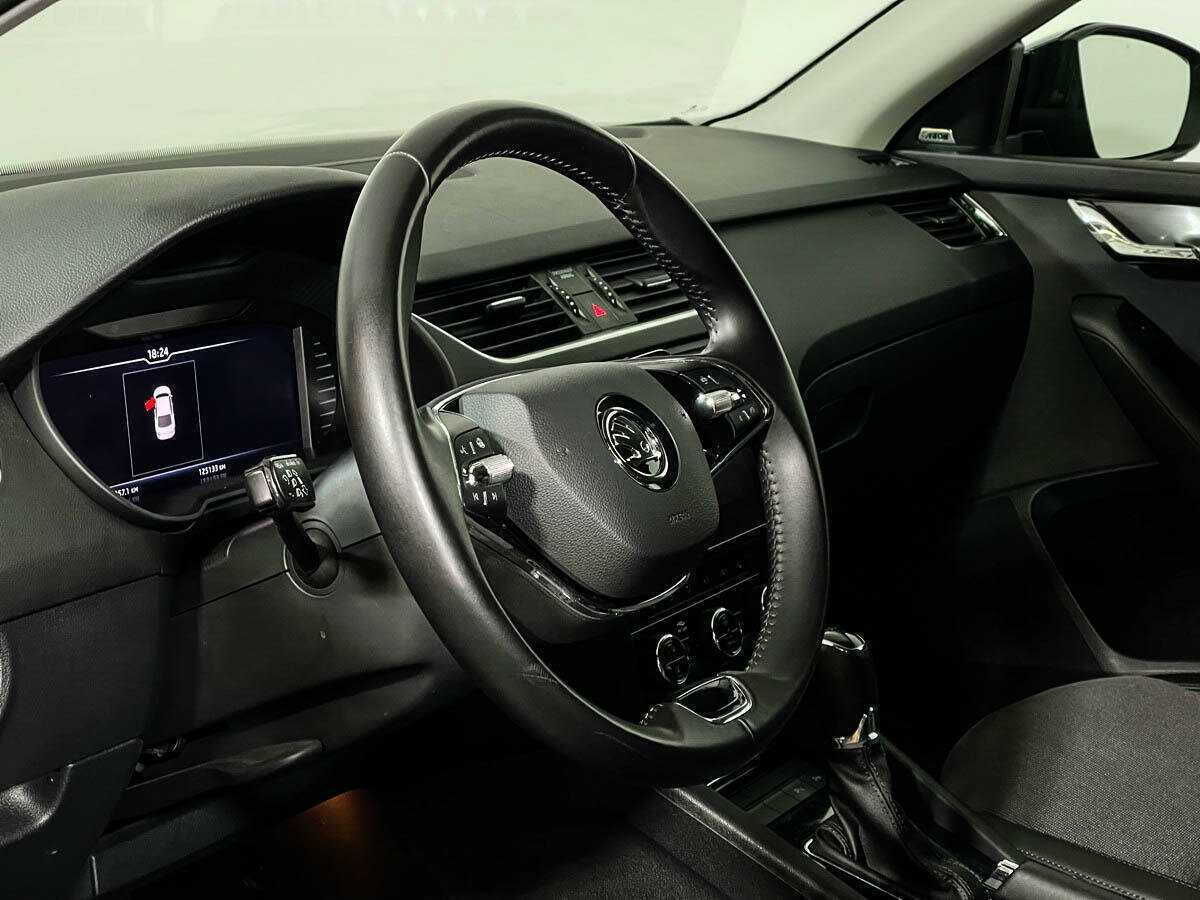Купить Skoda Octavia с пробегом. Фото: #9