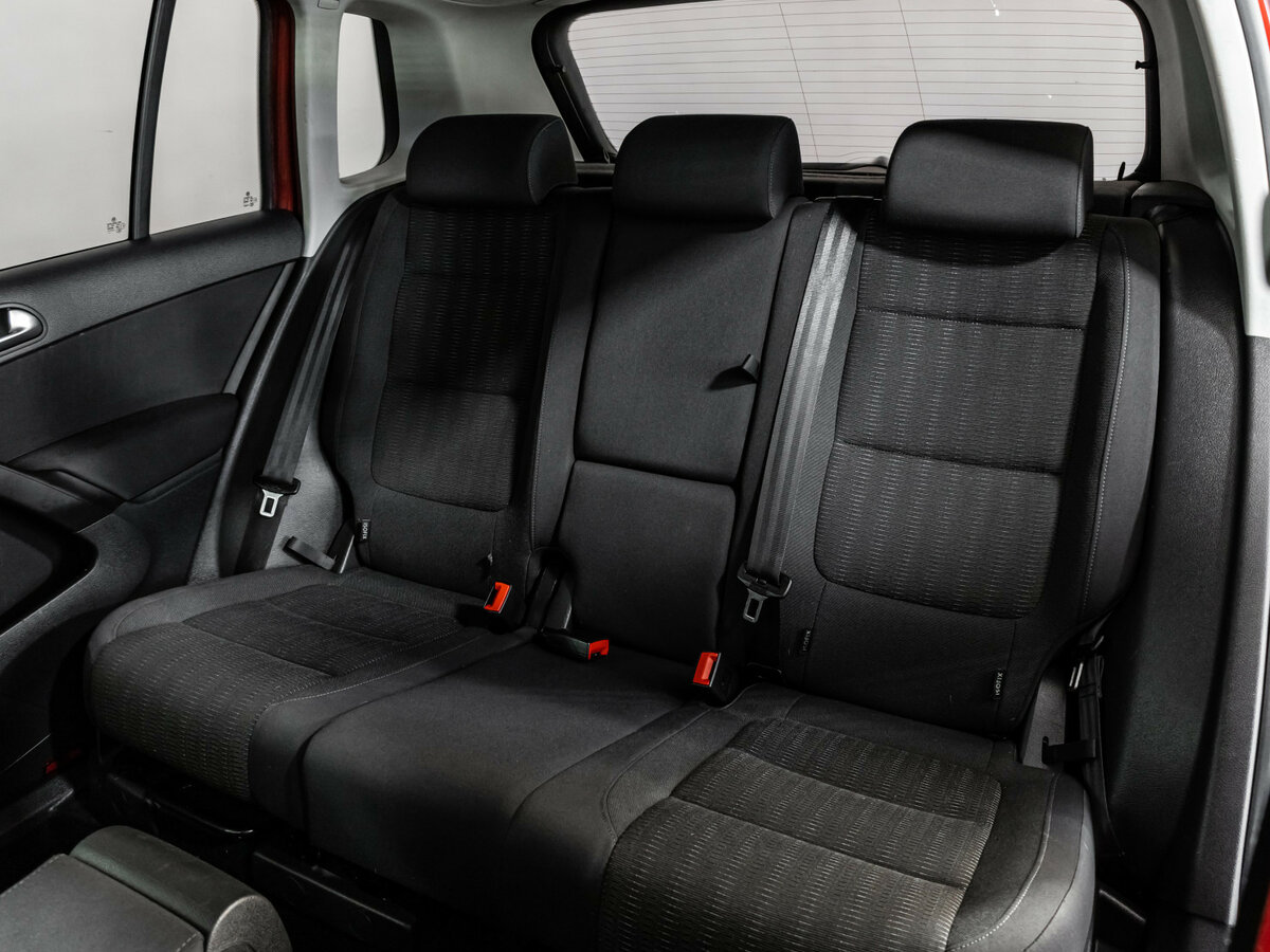 Купить Volkswagen Tiguan с пробегом. Фото: #14