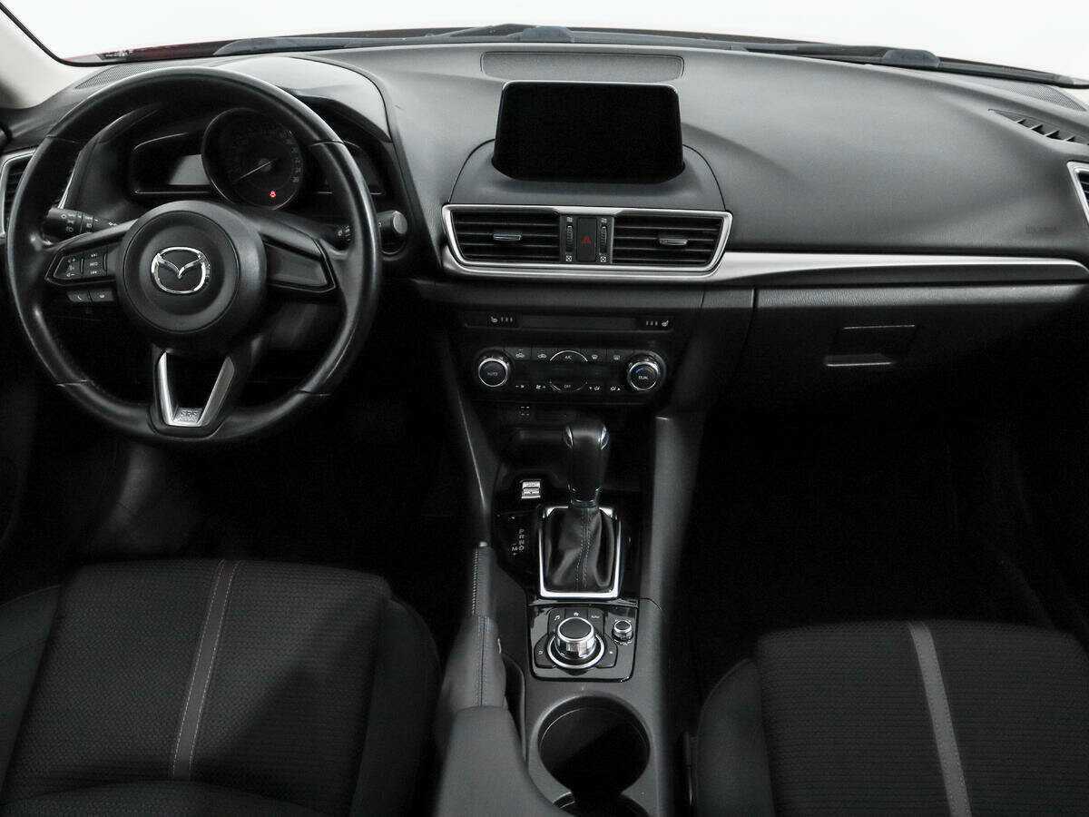 Купить Mazda 3 с пробегом. Фото: #13