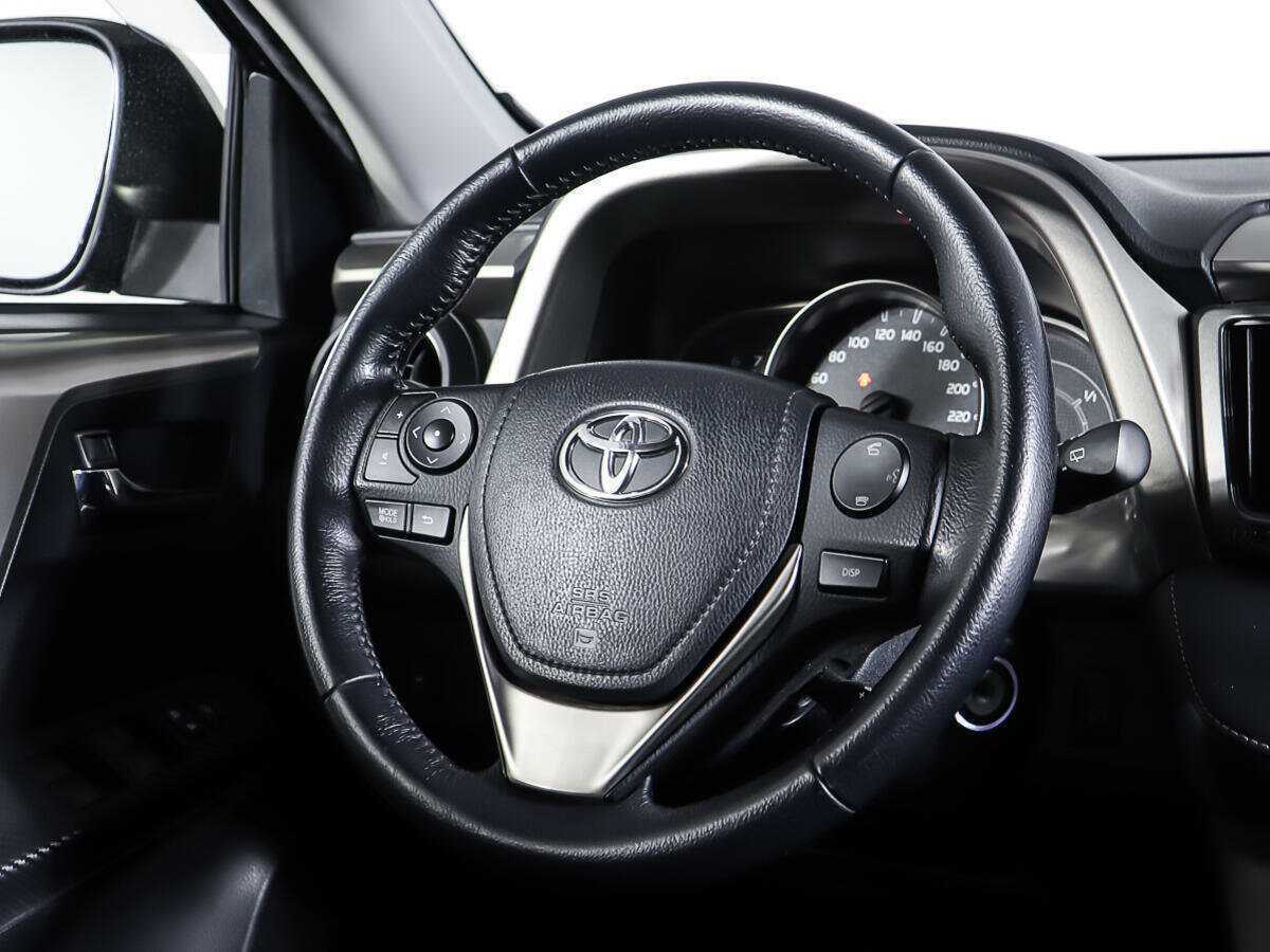 Купить Toyota RAV4 с пробегом. Фото: #14