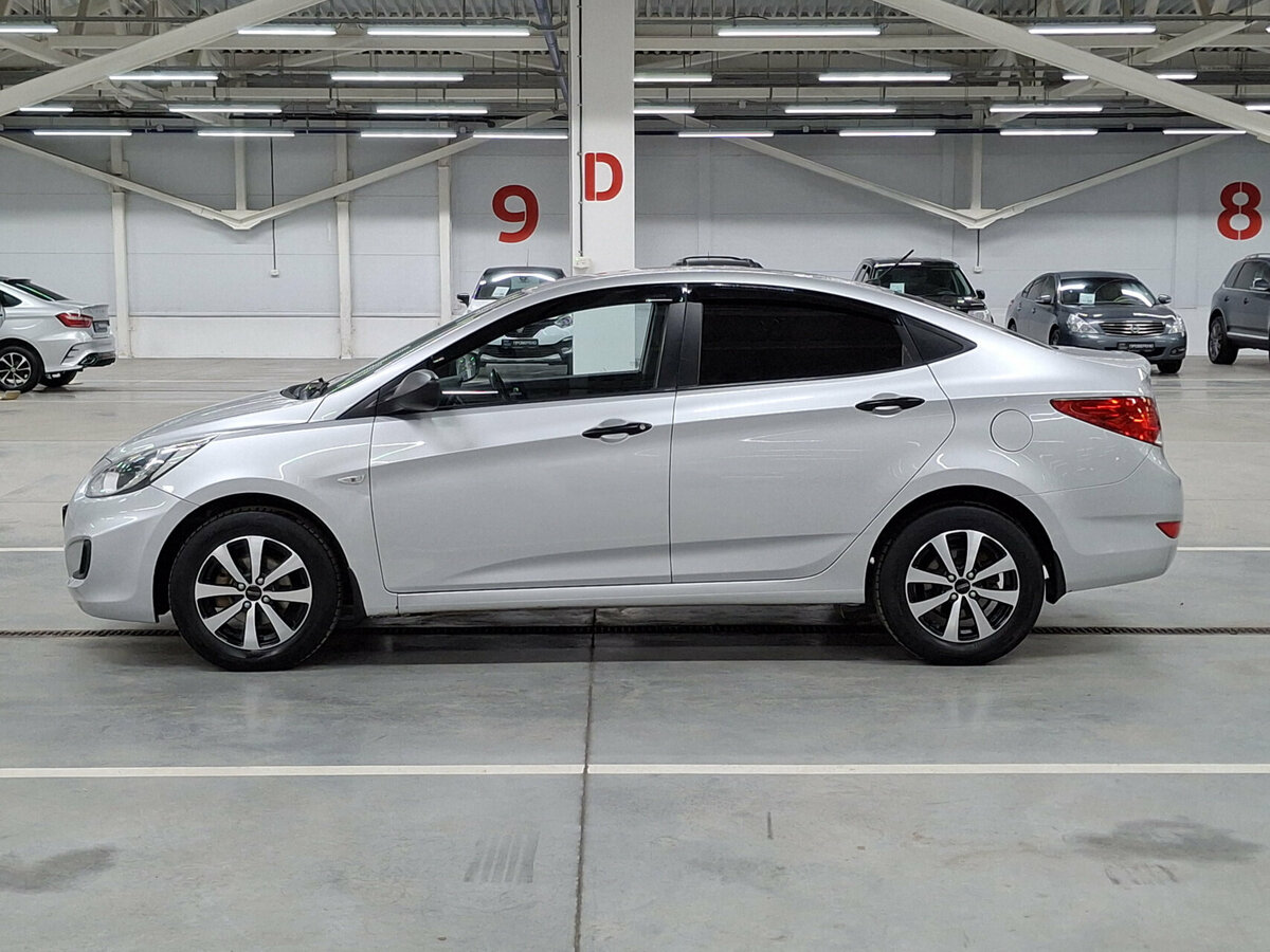 Купить Hyundai Solaris с пробегом. Фото: #7