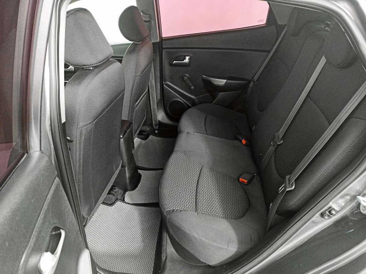 Купить Kia Rio с пробегом. Фото: #9