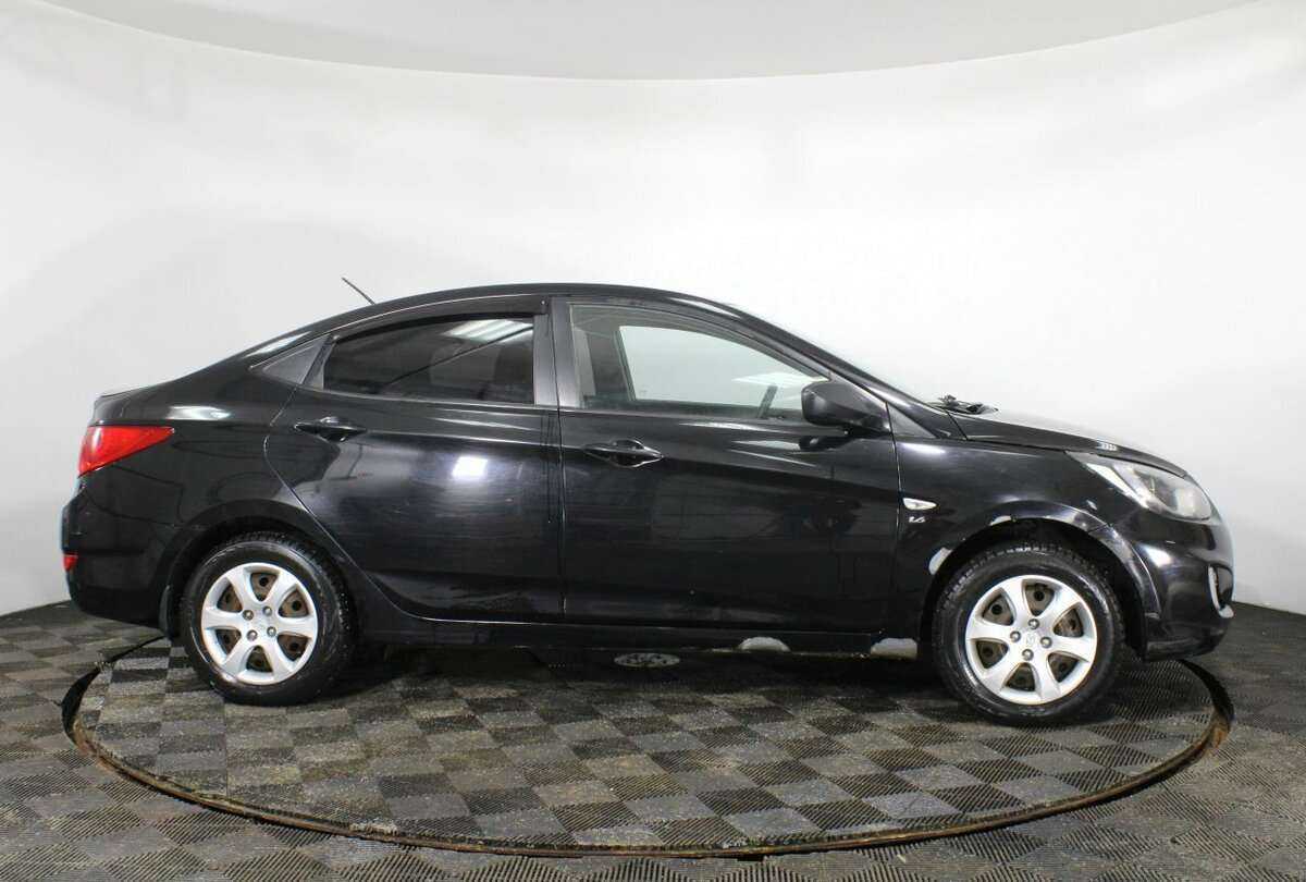 Купить Hyundai Solaris с пробегом. Фото: #3