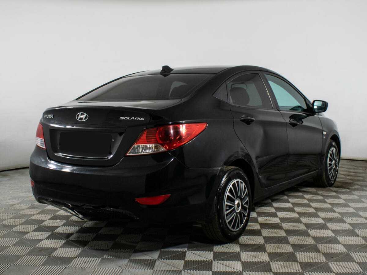 Купить Hyundai Solaris с пробегом. Фото: #4