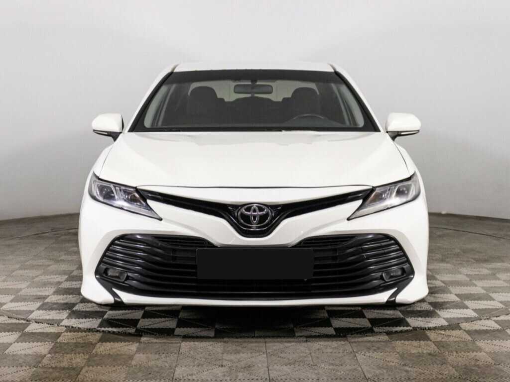 Купить Toyota Camry с пробегом. Фото: #1