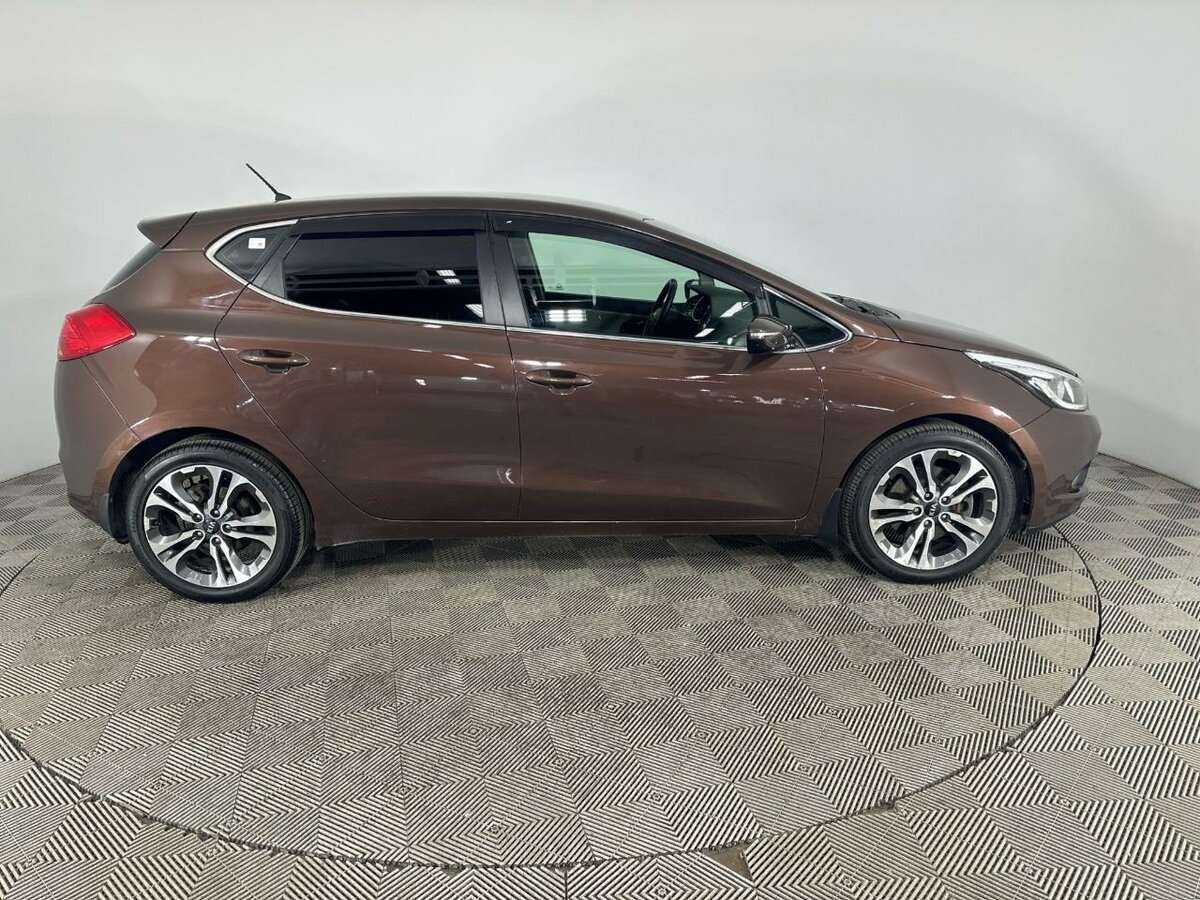 Купить Kia Ceed с пробегом. Фото: #3