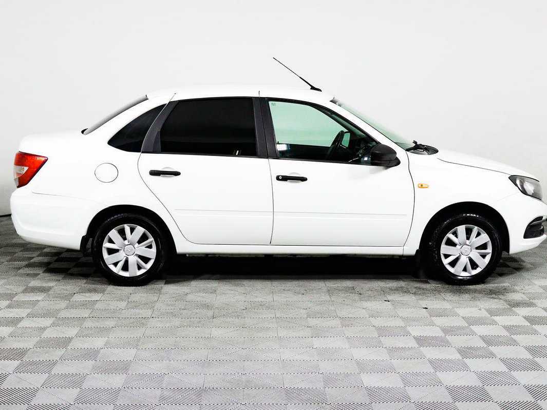 Купить Lada (ВАЗ) Granta с пробегом. Фото: #3