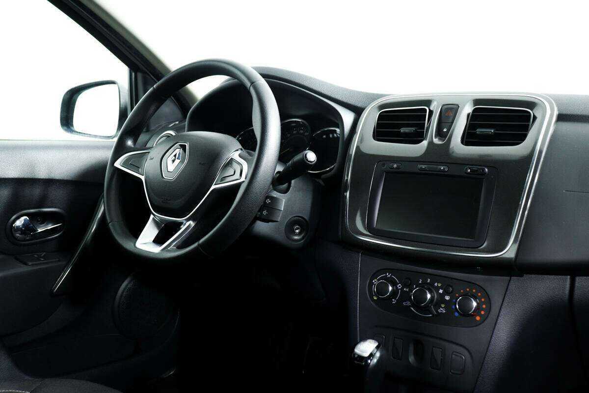 Купить Renault Logan с пробегом. Фото: #8