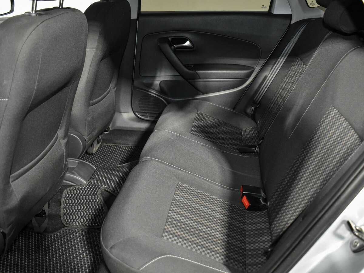 Купить Volkswagen Polo с пробегом. Фото: #11
