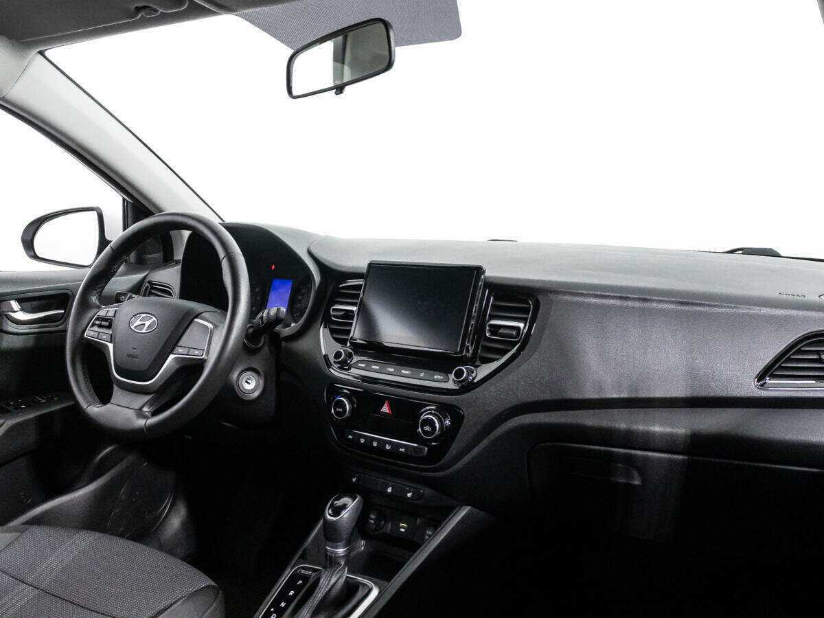 Купить Hyundai Solaris с пробегом. Фото: #8