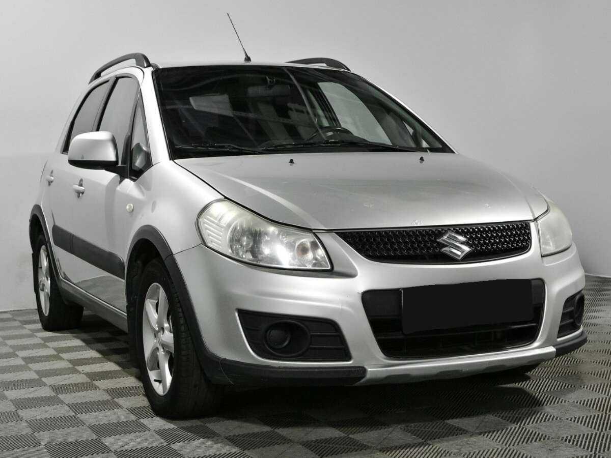 Купить Suzuki SX4 с пробегом. Фото: #2