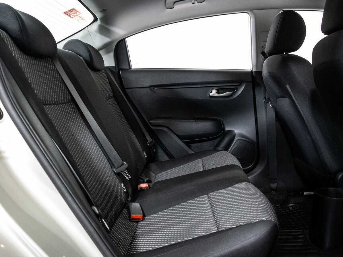 Купить Kia Rio с пробегом. Фото: #9