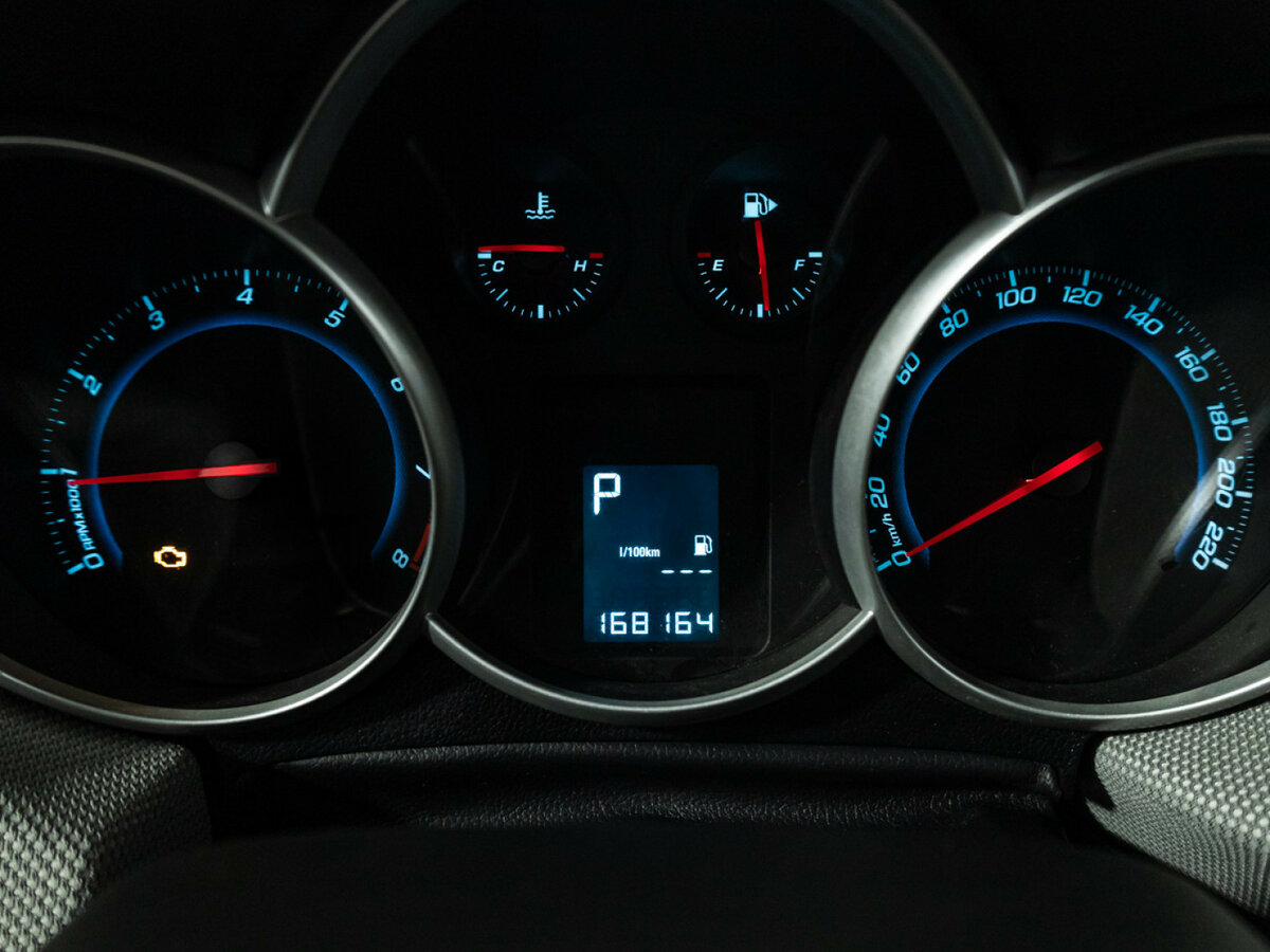 Купить Chevrolet Cruze с пробегом. Фото: #11